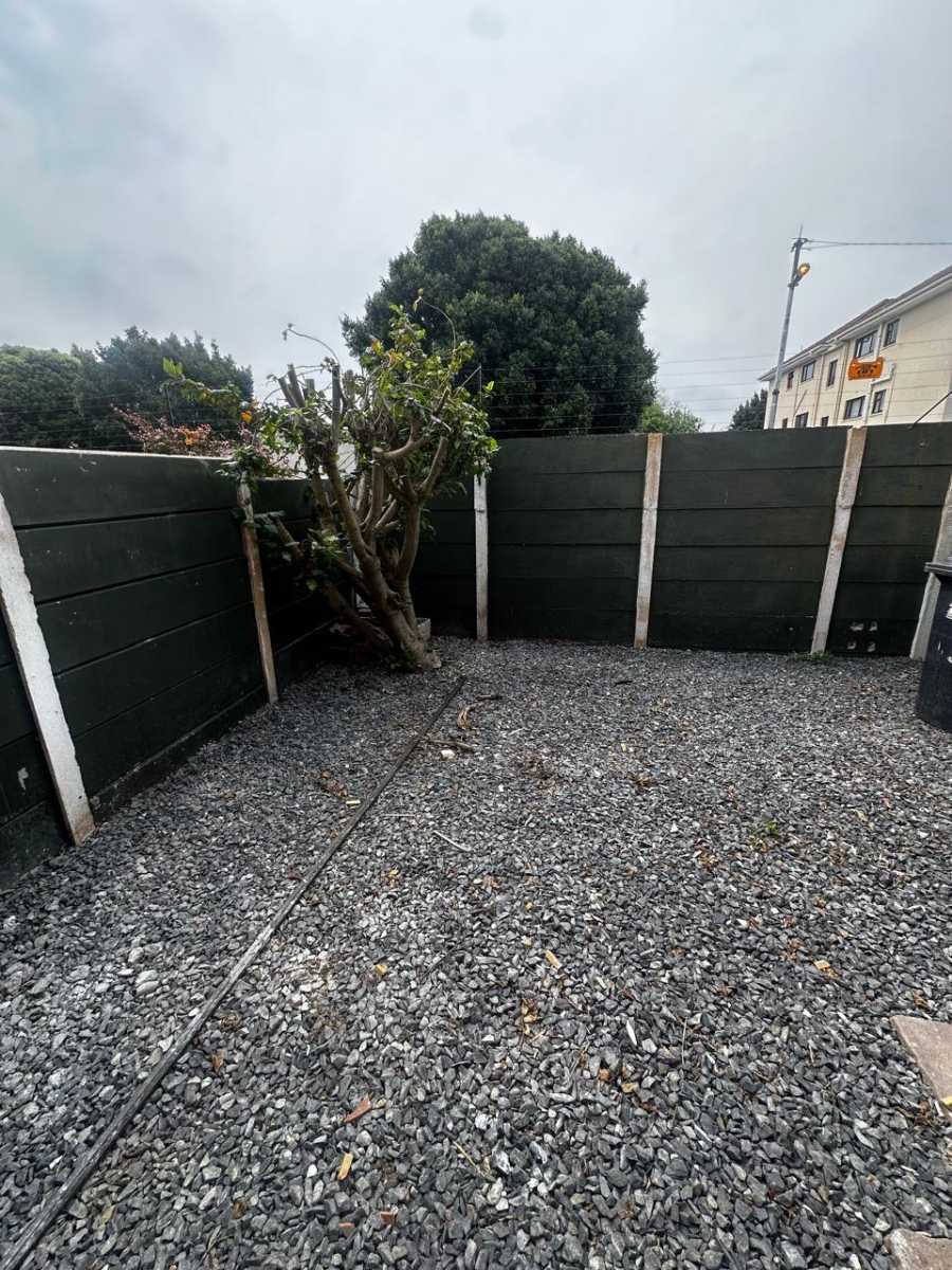 To Let 3 Bedroom Property for Rent in Southfield Western Cape